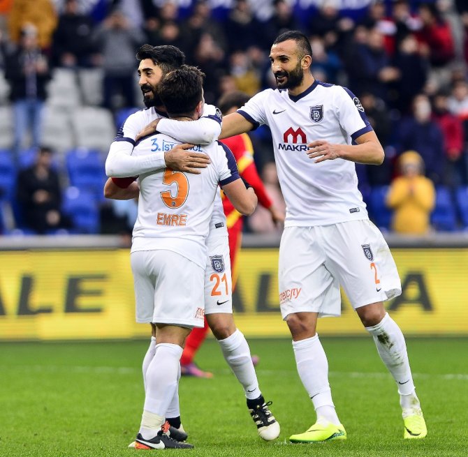 Başakşehir 5. Viteste!