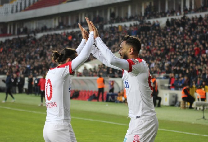 Açılışı Antalyaspor Yaptı!