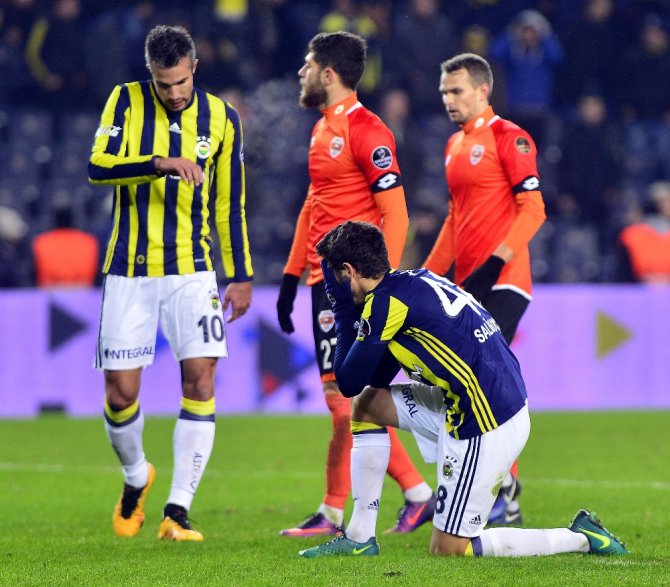 Fenerbahçe’ye Adana Çelmesi