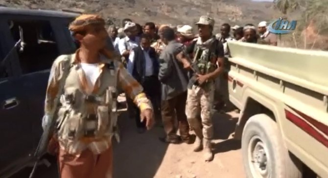 Yemen Ordusu Muha Limanına İlerliyor
