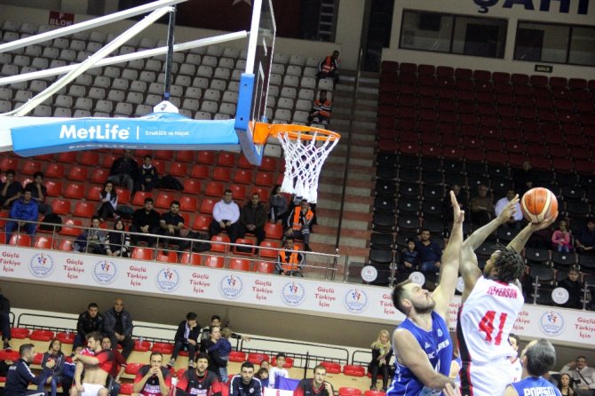 Gaziantep Basketbol, Roman Ekibi Yendi