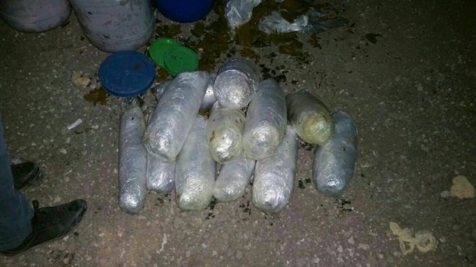 Turşu Bidonlarında 21 Kilo Uyuşturucu Bulundu