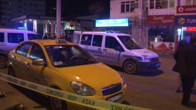 Ticari Taksideki Şahıslara Silahlı Saldırı: 1 Ölü, 2 Yaralı