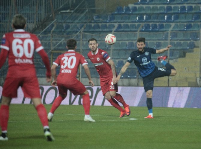 Adana Demirspor Kapanışı 3 Puanla Yaptı