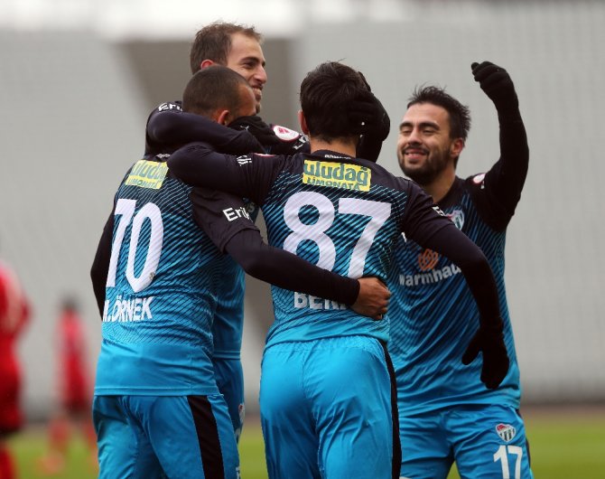 Bursaspor Galibiyetle Veda Etti