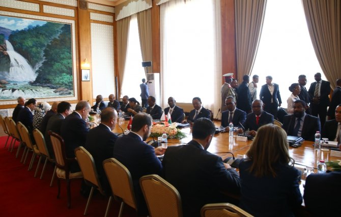 Türkiye İle Madagaskar Heyetleri Toplantı Yaptı