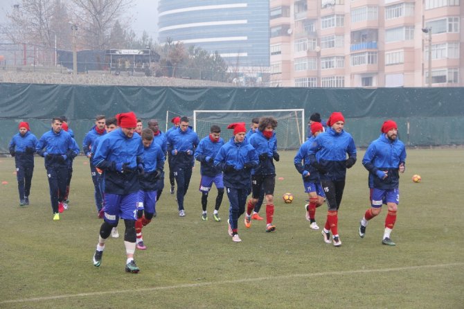 Kardemir Karabükspor 5 Eksikle Çalıştı
