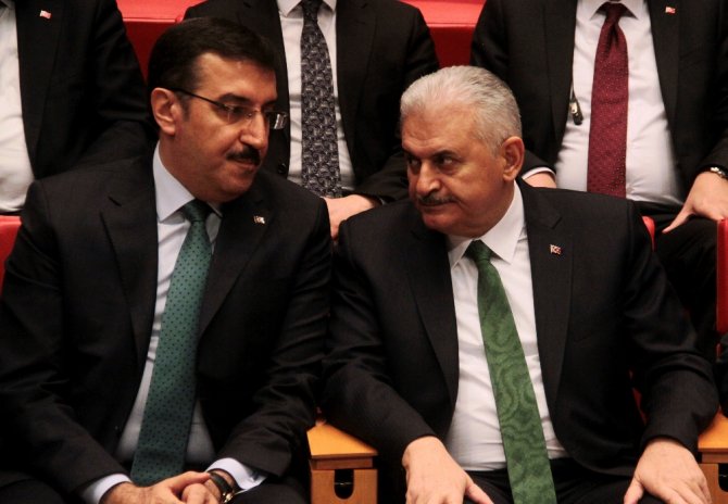Başbakan’dan ’Duvar’ Eleştirisi