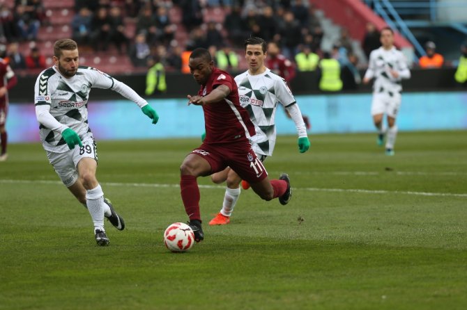 Trabzonspor, Avni Aker’e Galibiyetle Veda Etti