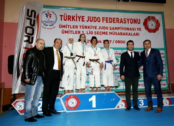 İlk Gün Ankara’dan 6 Madalya