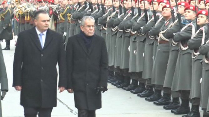 Avusturya’nın Yeni Cumhurbaşkanı Görevi Devraldı