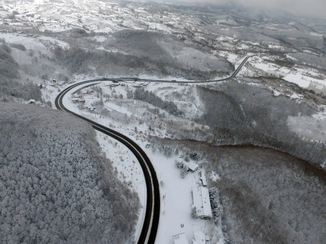 Bolu Dağı’nda Eşsiz Kar Manzarası Havadan Görüntülendi