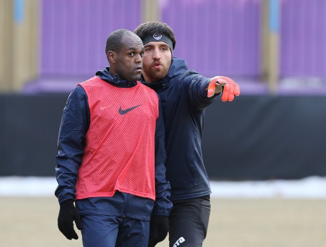 Osmanlıspor’un Yeni Transferi İlk Antrenmanına Çıktı