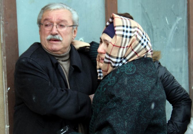 Eski Nişanlısını Vurup İntihar Etti
