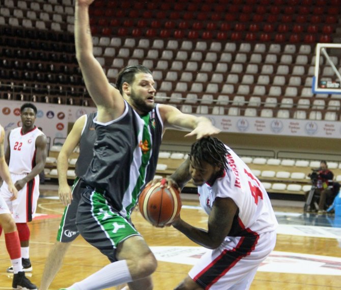 Gaziantep Basketbol Evinde Kazandı