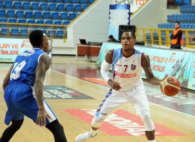 Seyircisiz Maçta Kazanan Trabzonspor