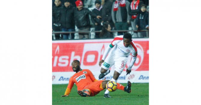 Antalya Derbisinde Kazanan Antalyaspor