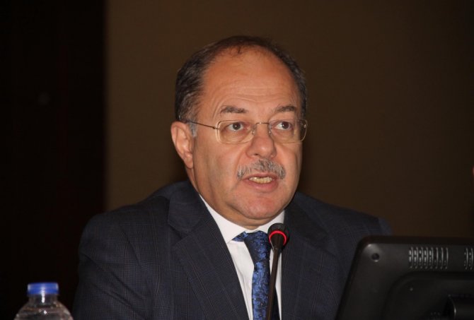 Bakan Akdağ’dan Sezaryen Açıklaması: Mücadele Edeceğiz