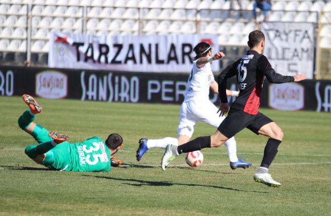 Manisaspor Ümraniyespor’u 5’ledi