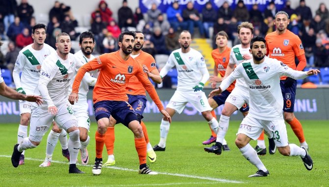 Medipol Başakşehir 90+4’te Kazandı