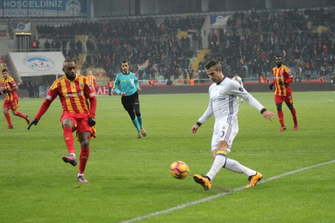 Fenerbahçe Ağır Yaralı!