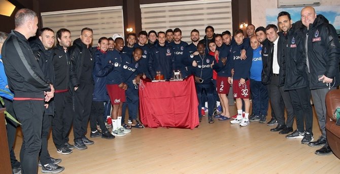Onur Ve Yusuf Yazıcı’ya Kutlama
