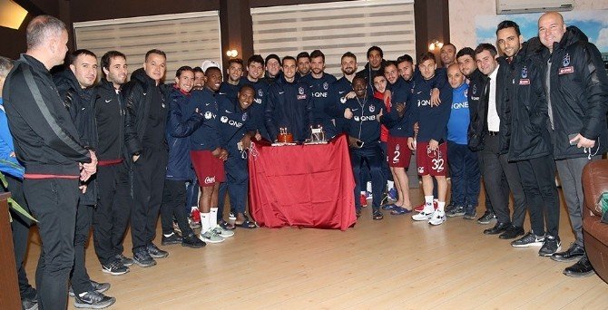 Onur Ve Yusuf Yazıcı’ya Kutlama