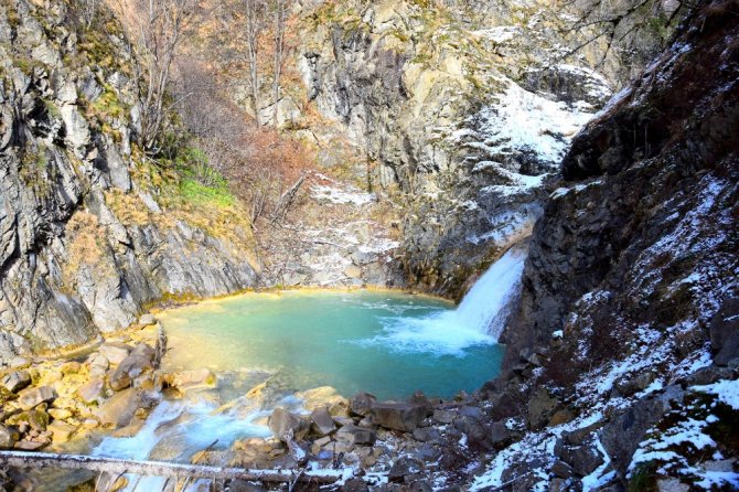 ‘Mavi Göl’ Görenleri Kendine Hayran Bırakıyor