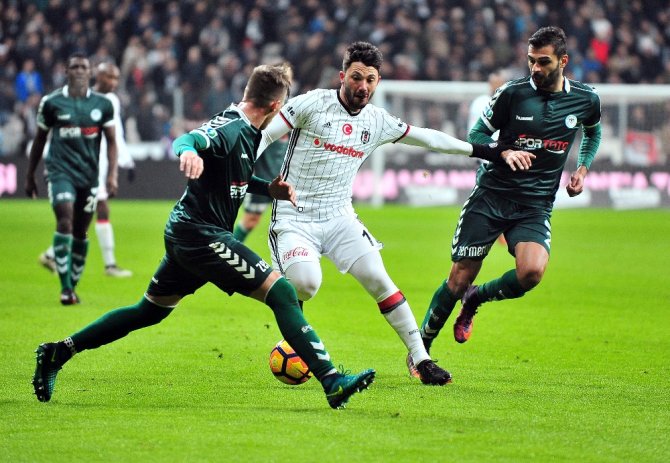 Kartal Farka Uçtu