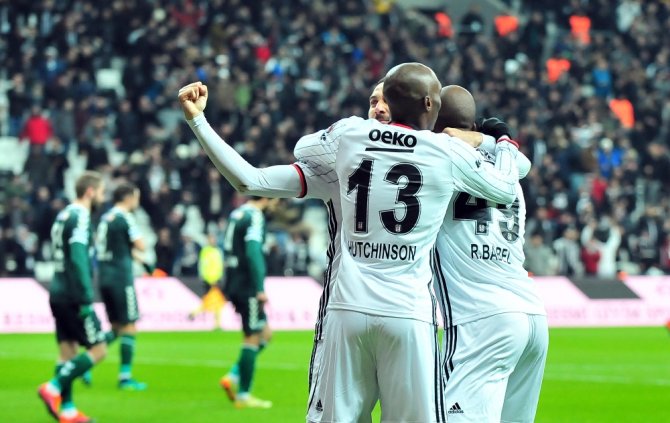 Kartal Farka Uçtu