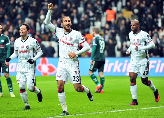 Kartal Farka Uçtu