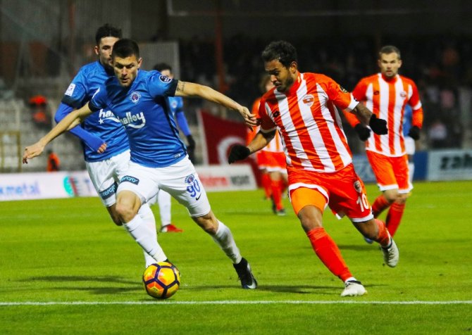 Adanaspor Kasımpaşa’yı 2-0’la Geçti