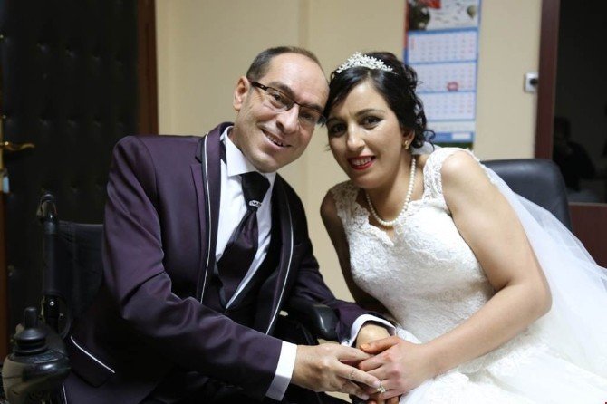 Sevgileri ’Engel’ Tanımadı