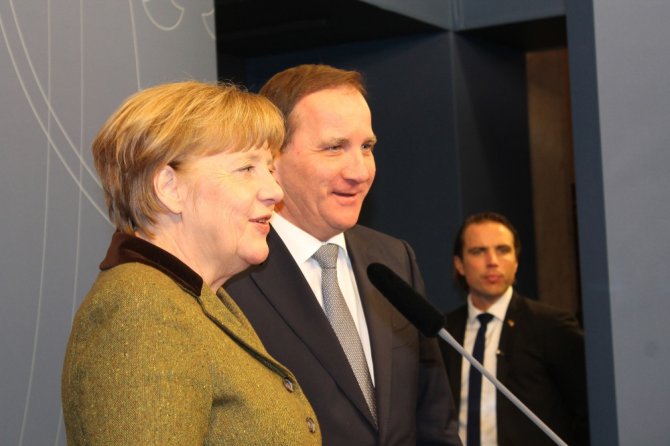Merkel İsveç’te