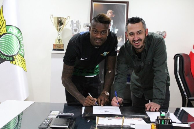 Akhisar’dan Son Günde 2 Golcü