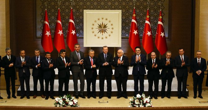 Kampanyayı Başlattı: ’Komşunu Al Gel’