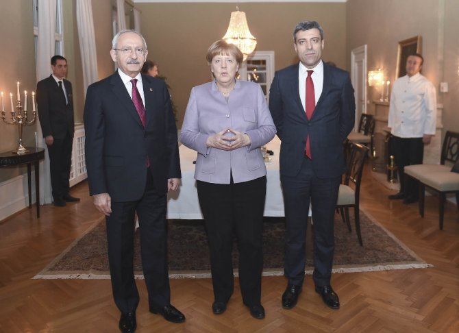 Merkel Chp Lideri Kılıçdaroğlu İle Görüştü