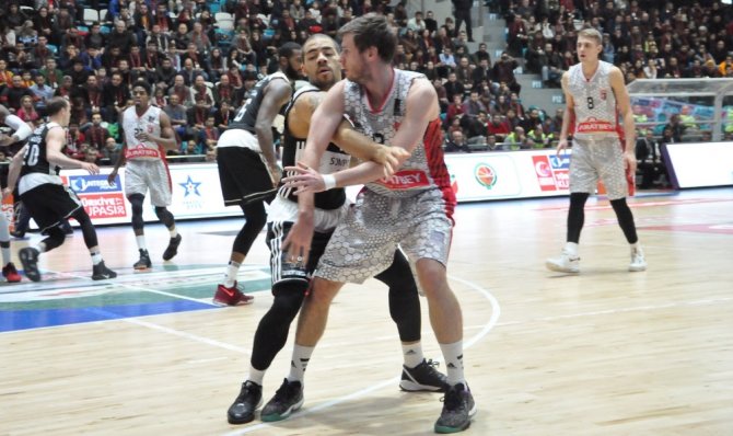 Beşiktaş Deplasmanda Kazandı