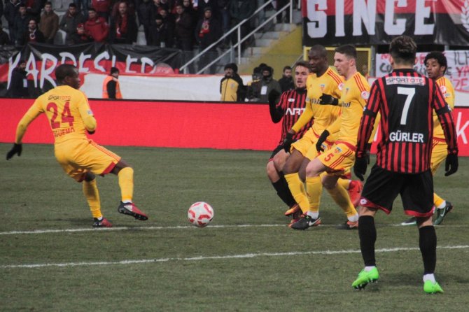 Ankara’da 5 Gol: Kayserispor Çeyrek Finalde