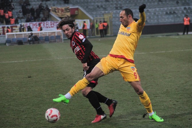 Ankara’da 5 Gol: Kayserispor Çeyrek Finalde