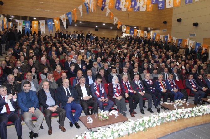 "Tarih Boyunca Yalan Söylediler, Yine Söylüyorlar"