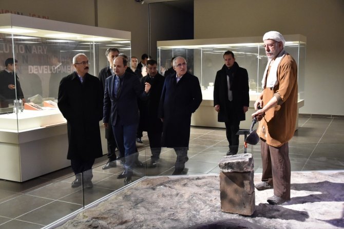 Bakan Elvan Balıklıgöl’ü Gezdi