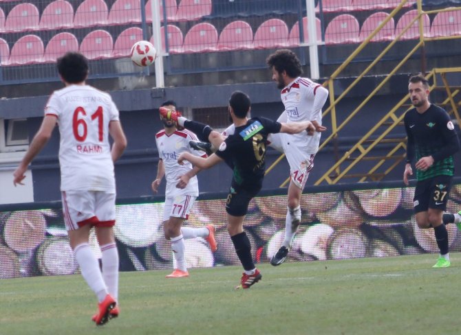 Akhisar Belediyespor Çeyrek Finalde