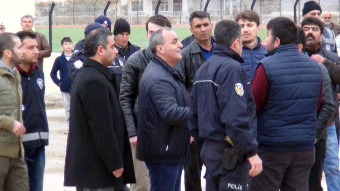 Amatör Maç Sonrası Kavga: 2’si Polis 3 Yaralı