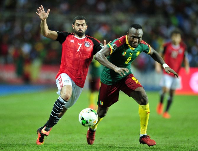 Aboubakar Attı, Kamerun Şampiyonluğu Kaptı