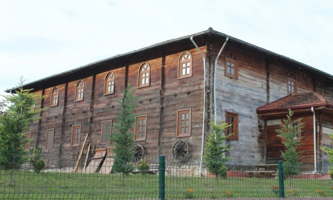 200 Yıllık Çivisiz Cami Yıllara Meydan Okuyor