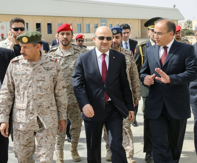 Milli Savunma Bakanı Suudi Arabistan’da