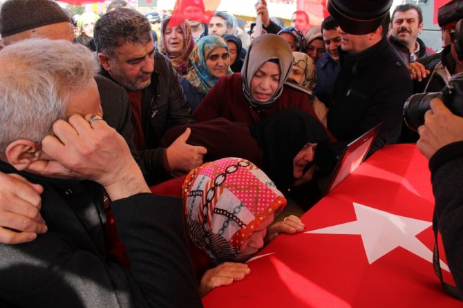 Karabük Şehidini Uğurladı