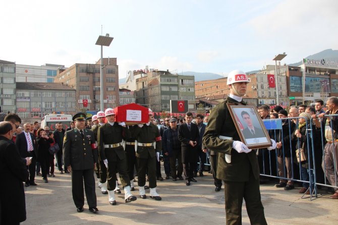 Karabük Şehidini Uğurladı