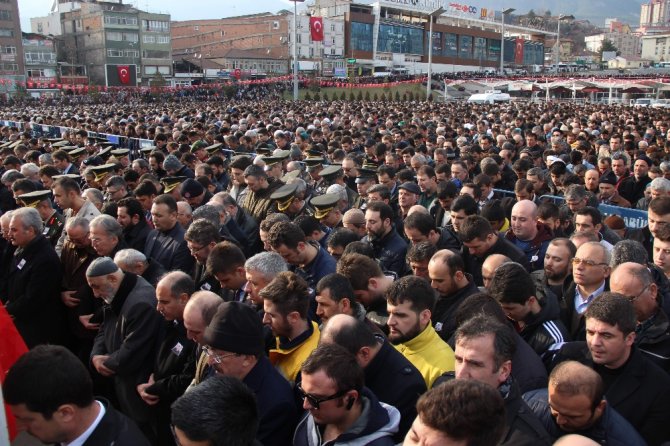 Karabüklü Şehidi 10 Binler Uğurladı